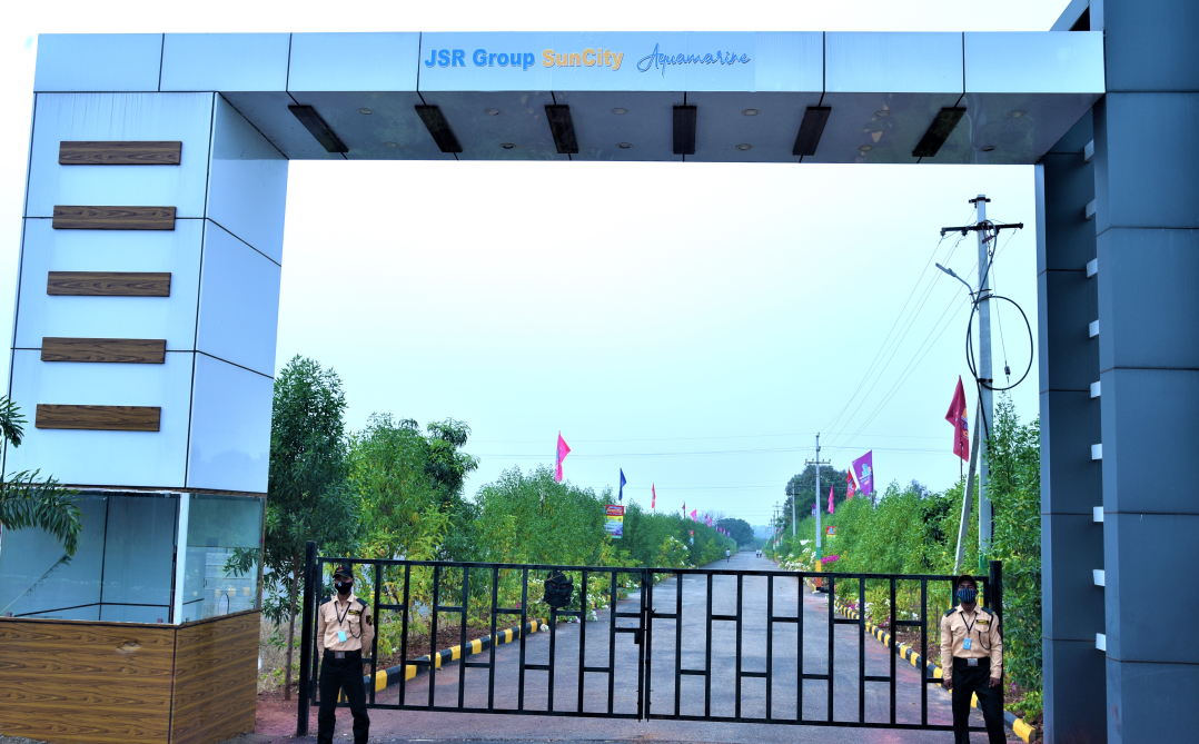 Aquamarine — Strategically located near Hyderabad to Mumbai NH-65 at Kamkole